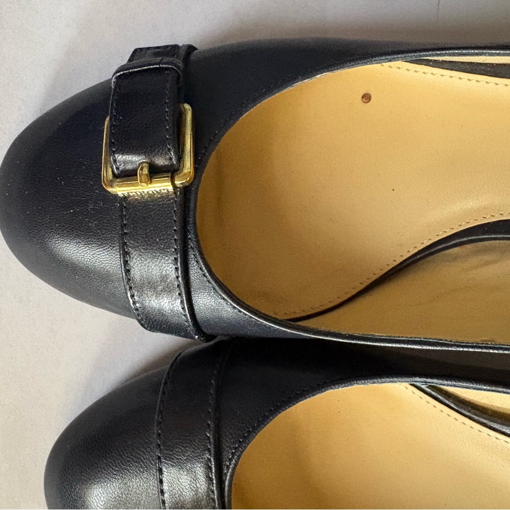 Lauren Ralph Lauren Navy Leather Shoes with heel & gold buckle - Picture 5 of 8